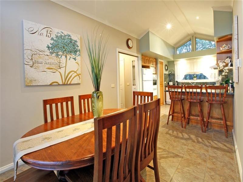 33 Grange Boulevard, Bundoora VIC 3083