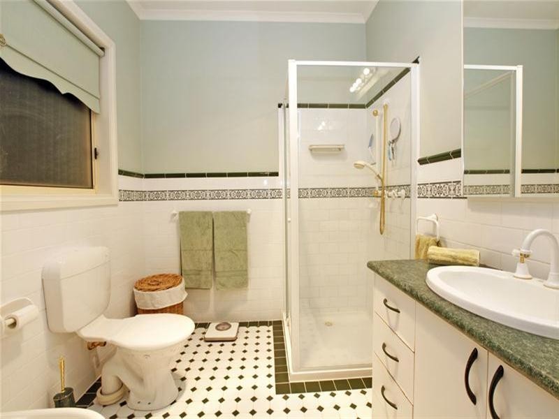 33 Grange Boulevard, Bundoora VIC 3083