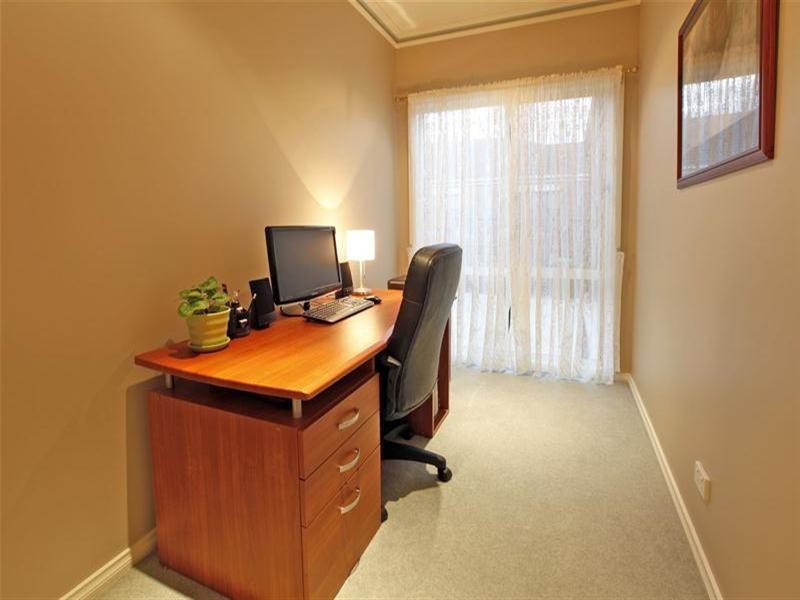 33 Grange Boulevard, Bundoora VIC 3083