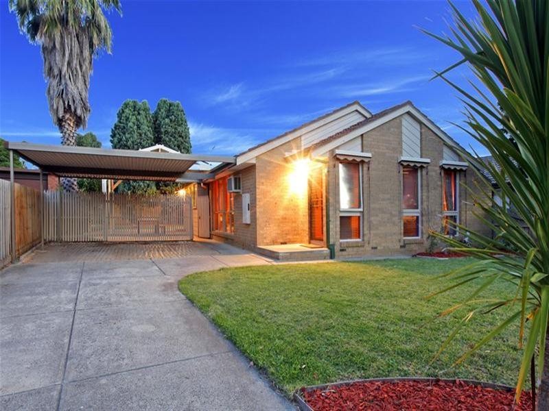 35 Freeman Crescent, Mill Park VIC 3082