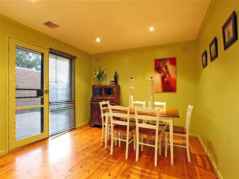 35 Freeman Crescent, Mill Park VIC 3082