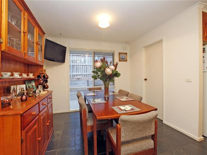 7 Leane Drive, Eltham VIC 3095