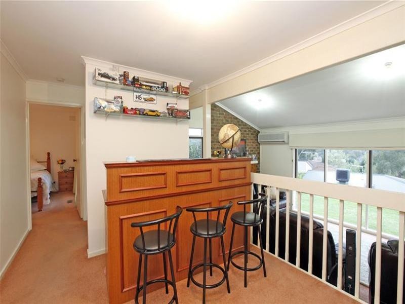 7 Leane Drive, Eltham VIC 3095