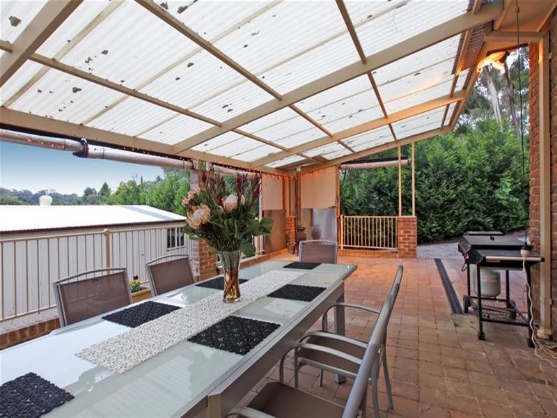 7 Leane Drive, Eltham VIC 3095