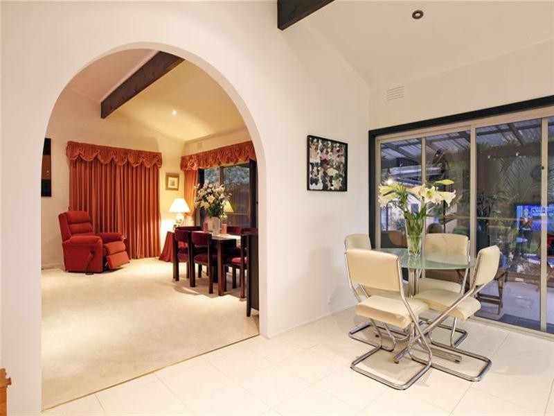 34 Bimbadeen Crescent, Yallambie VIC 3085