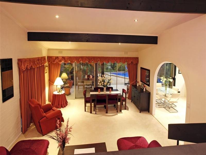 34 Bimbadeen Crescent, Yallambie VIC 3085