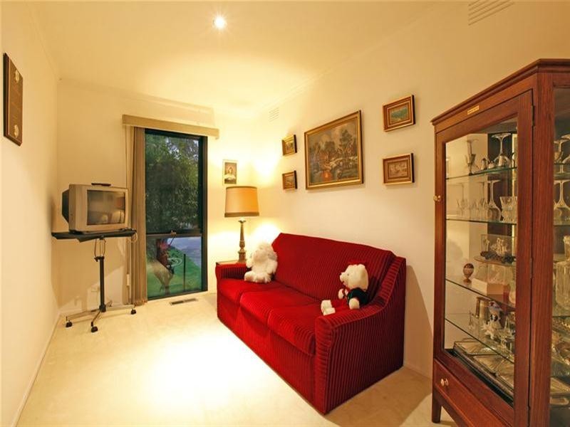 34 Bimbadeen Crescent, Yallambie VIC 3085