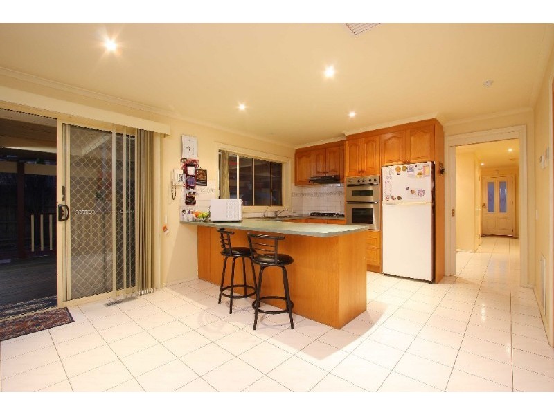 59 Telopea Crescent, Mill Park VIC 3082