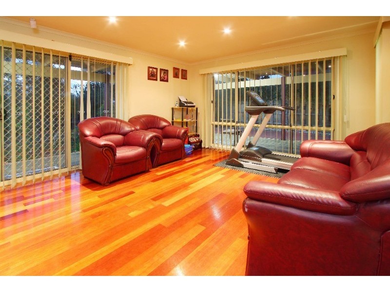 59 Telopea Crescent, Mill Park VIC 3082
