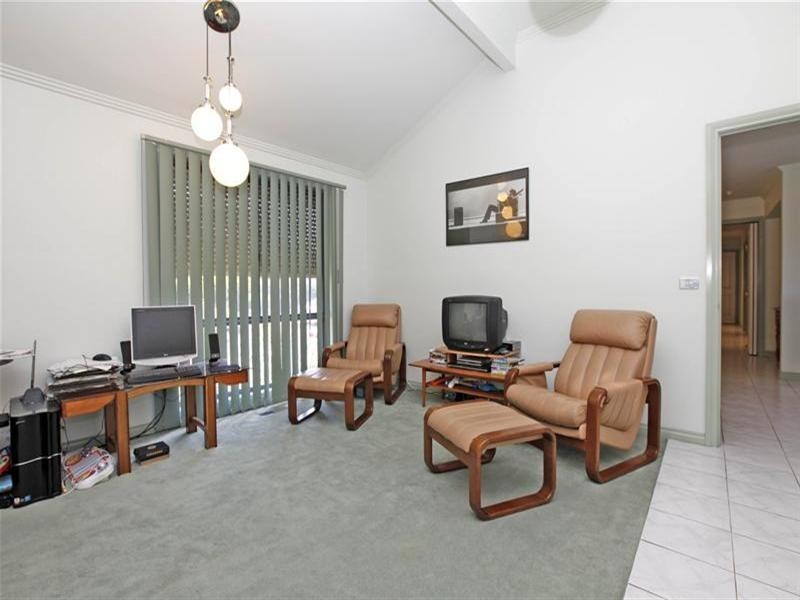 6 Bottlebrush Drive, Mill Park VIC 3082