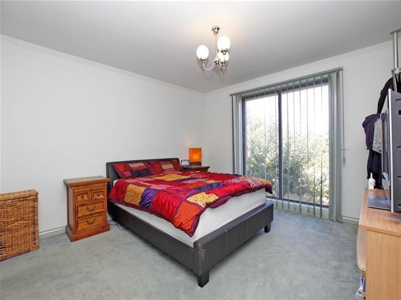 6 Bottlebrush Drive, Mill Park VIC 3082