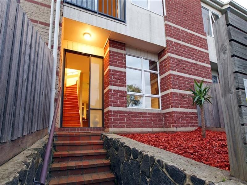 12/70 Grange Boulevard, Bundoora VIC 3083