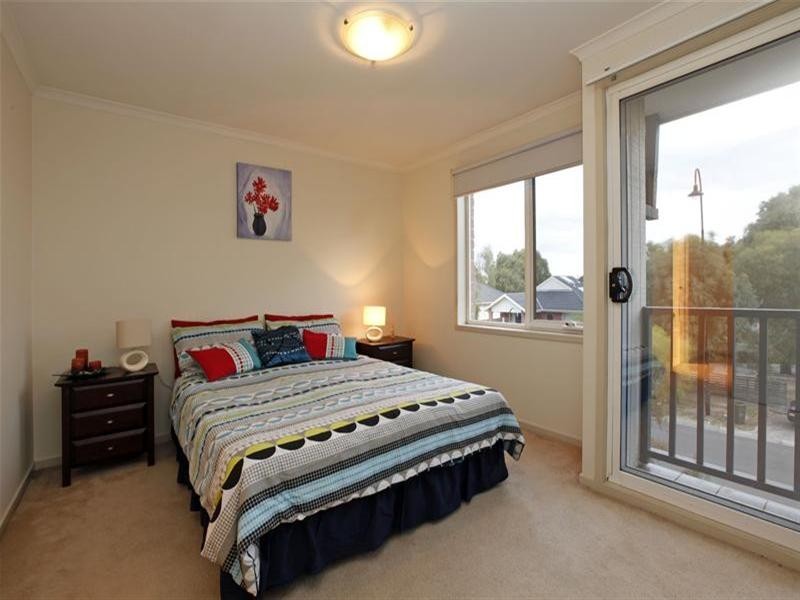 12/70 Grange Boulevard, Bundoora VIC 3083