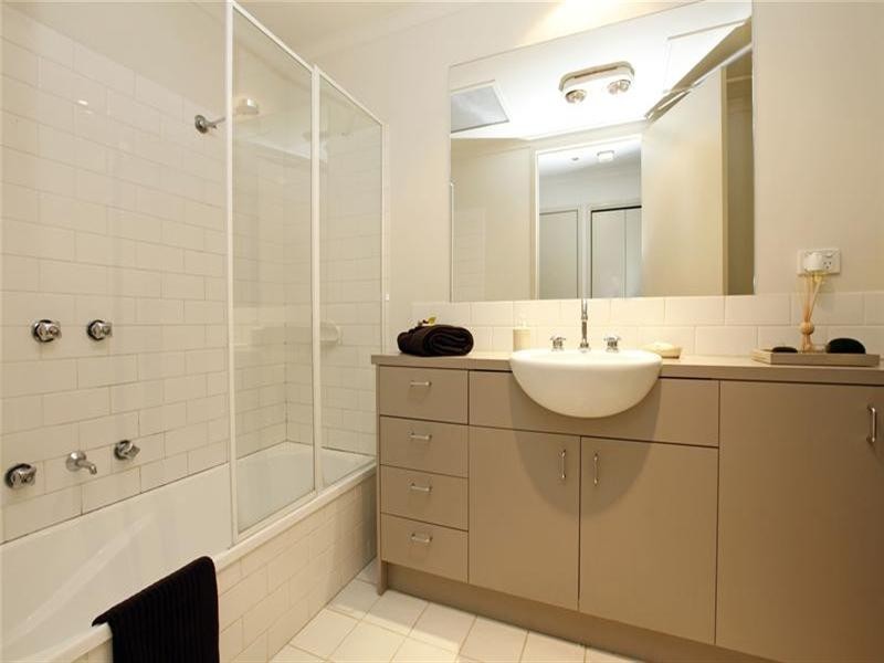 12/70 Grange Boulevard, Bundoora VIC 3083