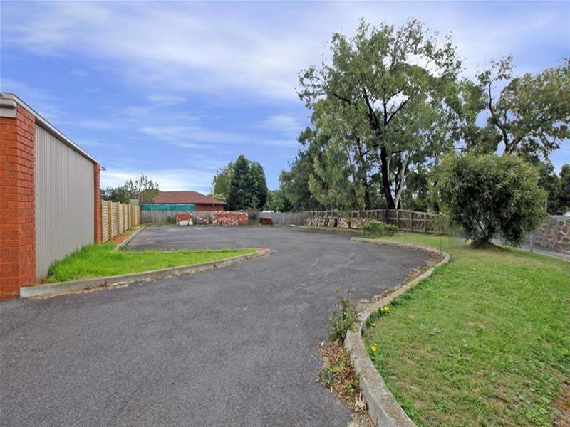 1 & 3 Blossom Park Drive, Mill Park VIC 3082