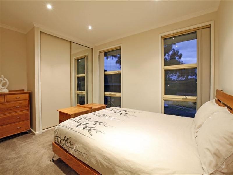 6 Fahey Crescent, Yallambie VIC 3085