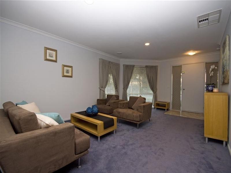 35 University Drive, Mill Park VIC 3082