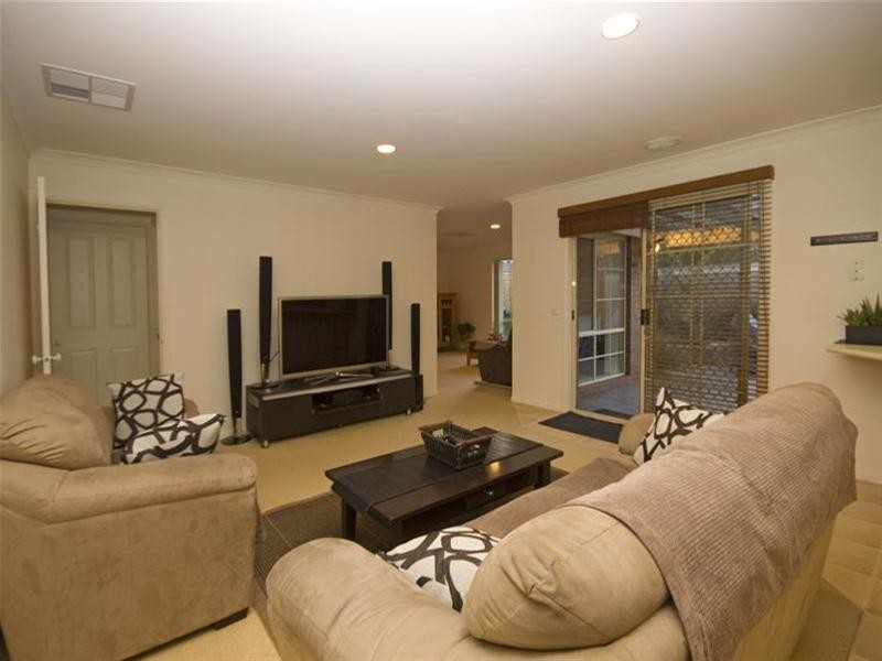 35 University Drive, Mill Park VIC 3082