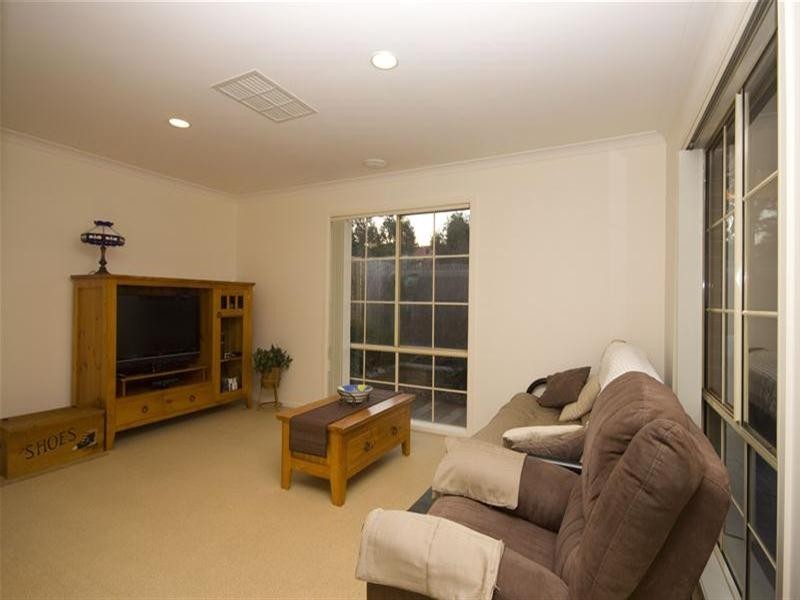 35 University Drive, Mill Park VIC 3082