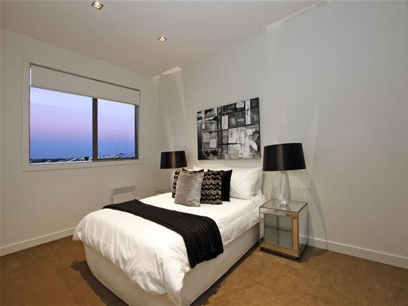 36 Chancellor Avenue, Bundoora VIC 3083