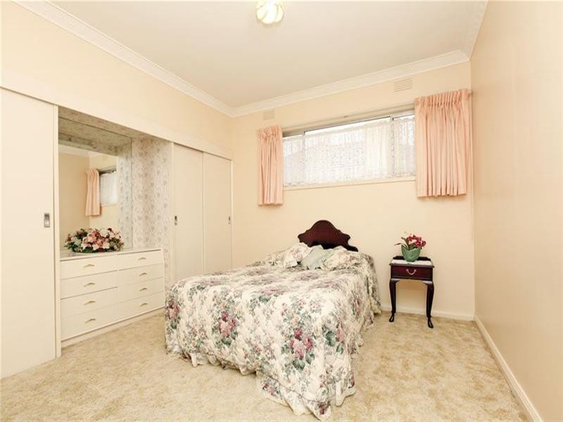 8 Ladd Street, Watsonia VIC 3087