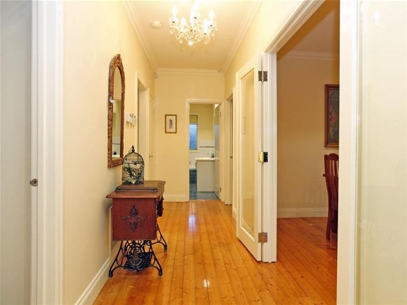 26 Curtis Avenue, Watsonia VIC 3087