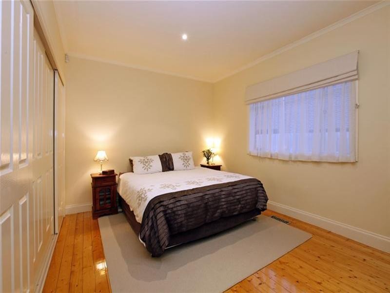 26 Curtis Avenue, Watsonia VIC 3087