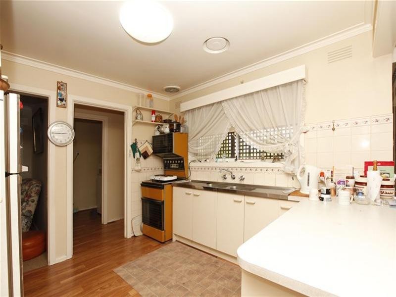 39 Green Avenue, Kingsbury VIC 3083