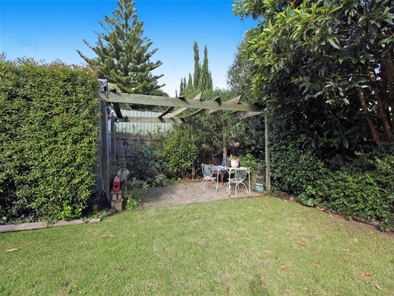 39 Green Avenue, Kingsbury VIC 3083