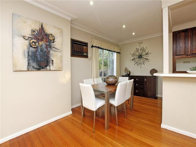 17 Ibbottson Street, Watsonia VIC 3087