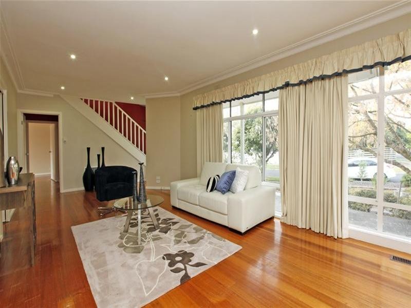 17 Ibbottson Street, Watsonia VIC 3087