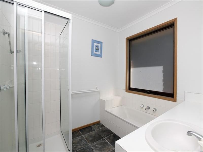 7 Flemington Drive, Mill Park VIC 3082