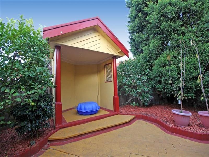 2 Ratcliffe Close, Mill Park VIC 3082