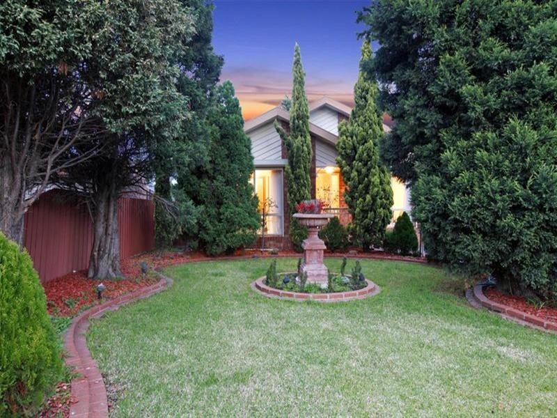 2 Ratcliffe Close, Mill Park VIC 3082