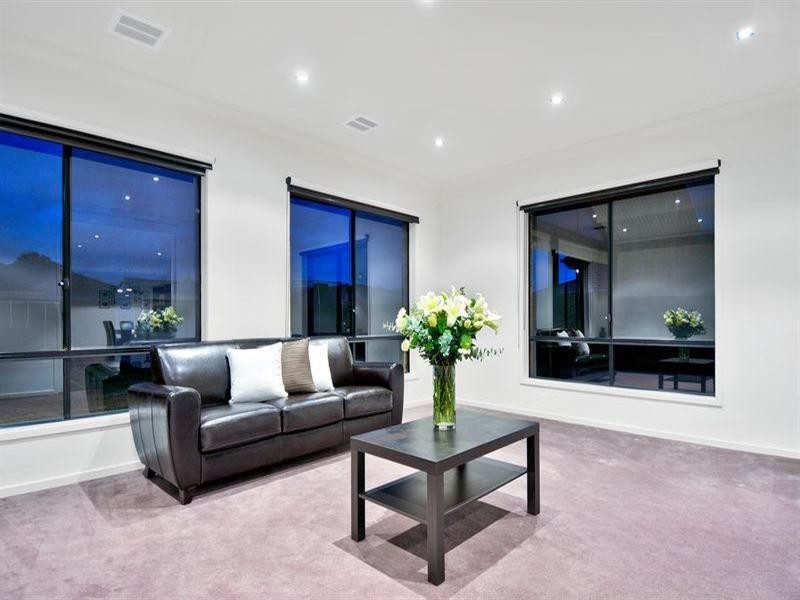 23 Gillow Grove, Doreen VIC 3754