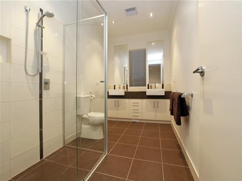 23 Gillow Grove, Doreen VIC 3754