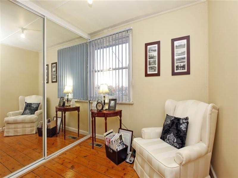 25 Scott Grove, Kingsbury VIC 3083