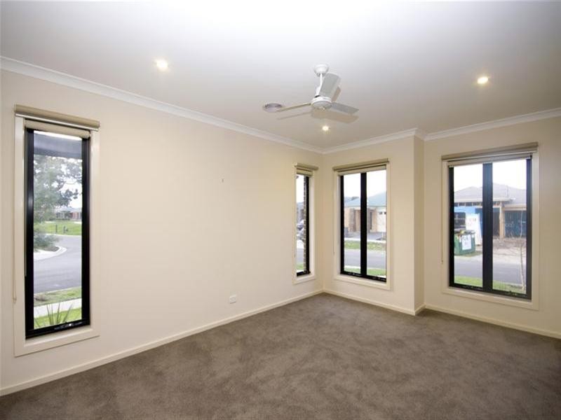 17 Borrack Crescent, Mernda VIC 3754