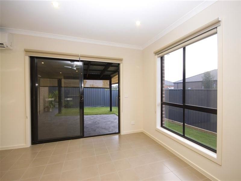 17 Borrack Crescent, Mernda VIC 3754