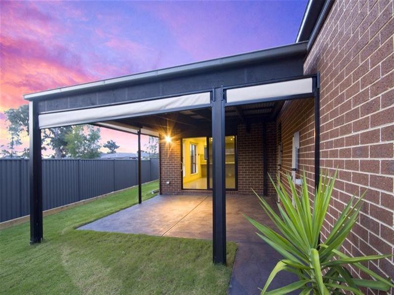 17 Borrack Crescent, Mernda VIC 3754