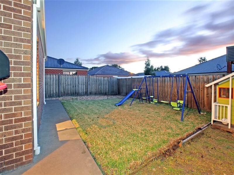 27 Serle Street, Doreen VIC 3754