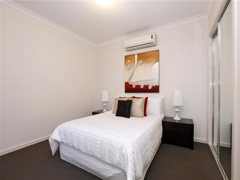 4/54 Heyington Avenue, Thomastown VIC 3074