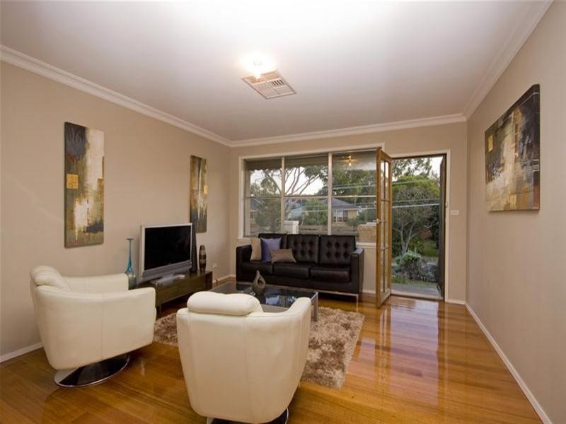 18 Gabonia Avenue, Watsonia VIC 3087