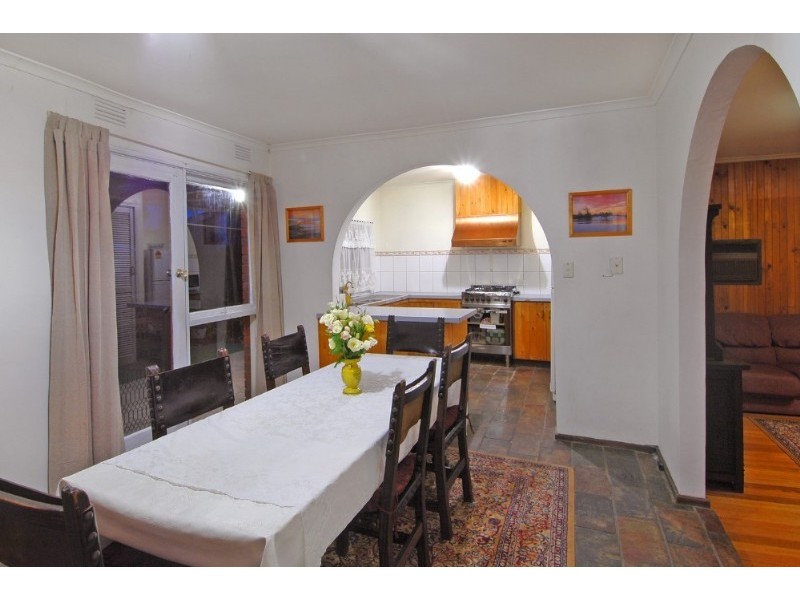 32 Chaucer Crescent, Bundoora VIC 3083