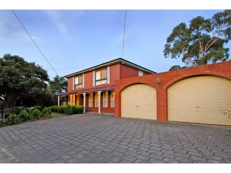 32 Chaucer Crescent, Bundoora VIC 3083