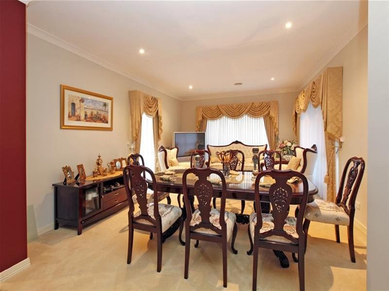 7 Gleditsia Way, Bundoora VIC 3083