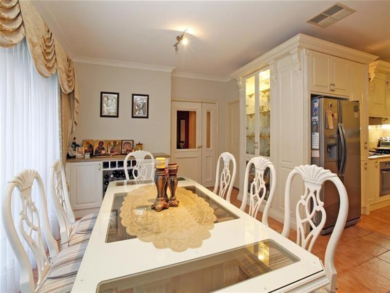 7 Gleditsia Way, Bundoora VIC 3083