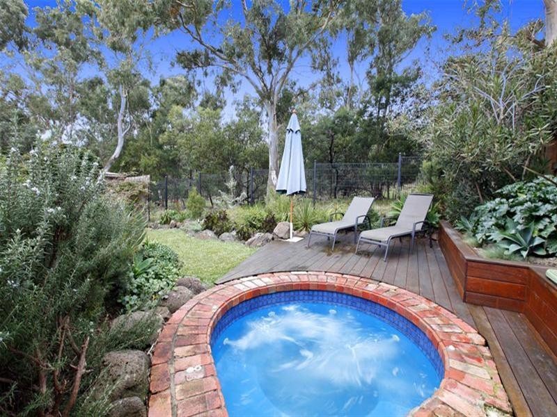 52 Bendoran Crescent, Bundoora VIC 3083