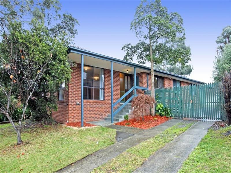110 Roycroft Avenue, Mill Park VIC 3082