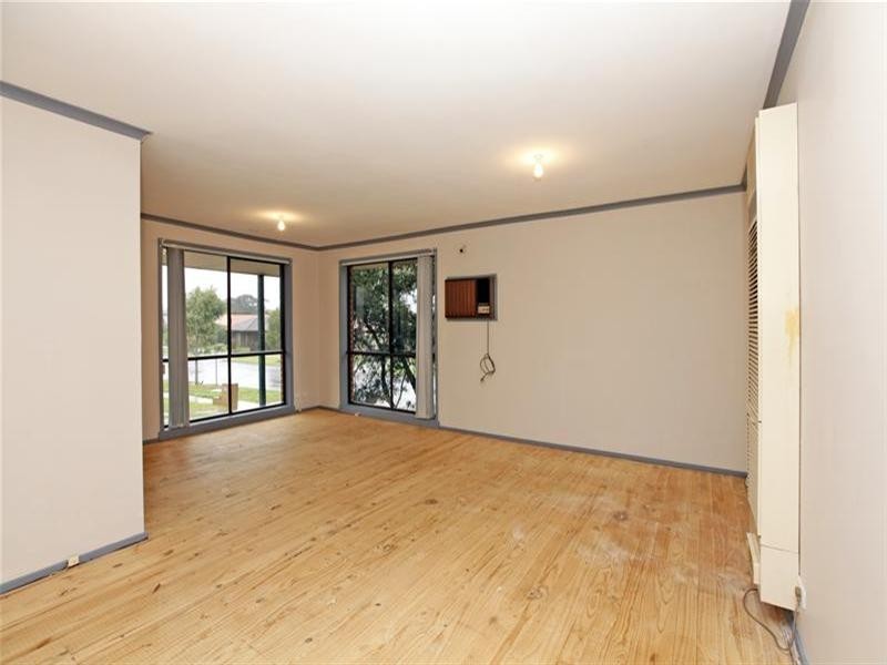 110 Roycroft Avenue, Mill Park VIC 3082